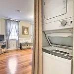 Inviting Salem Apartment Near Waterfront And Museums