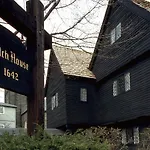 The Salem Inn