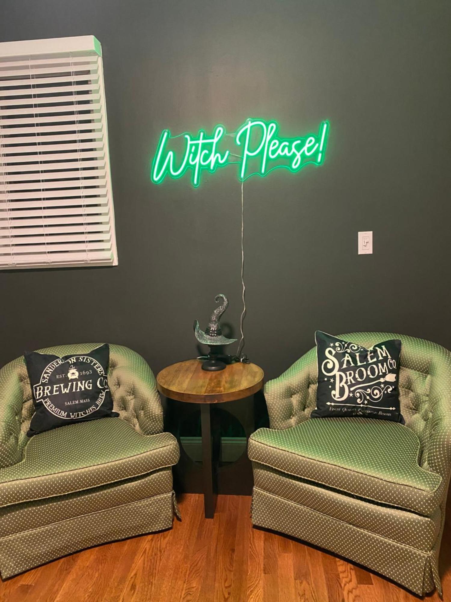 Apartment It's Showtime-book Lally's House! Steps To Common!