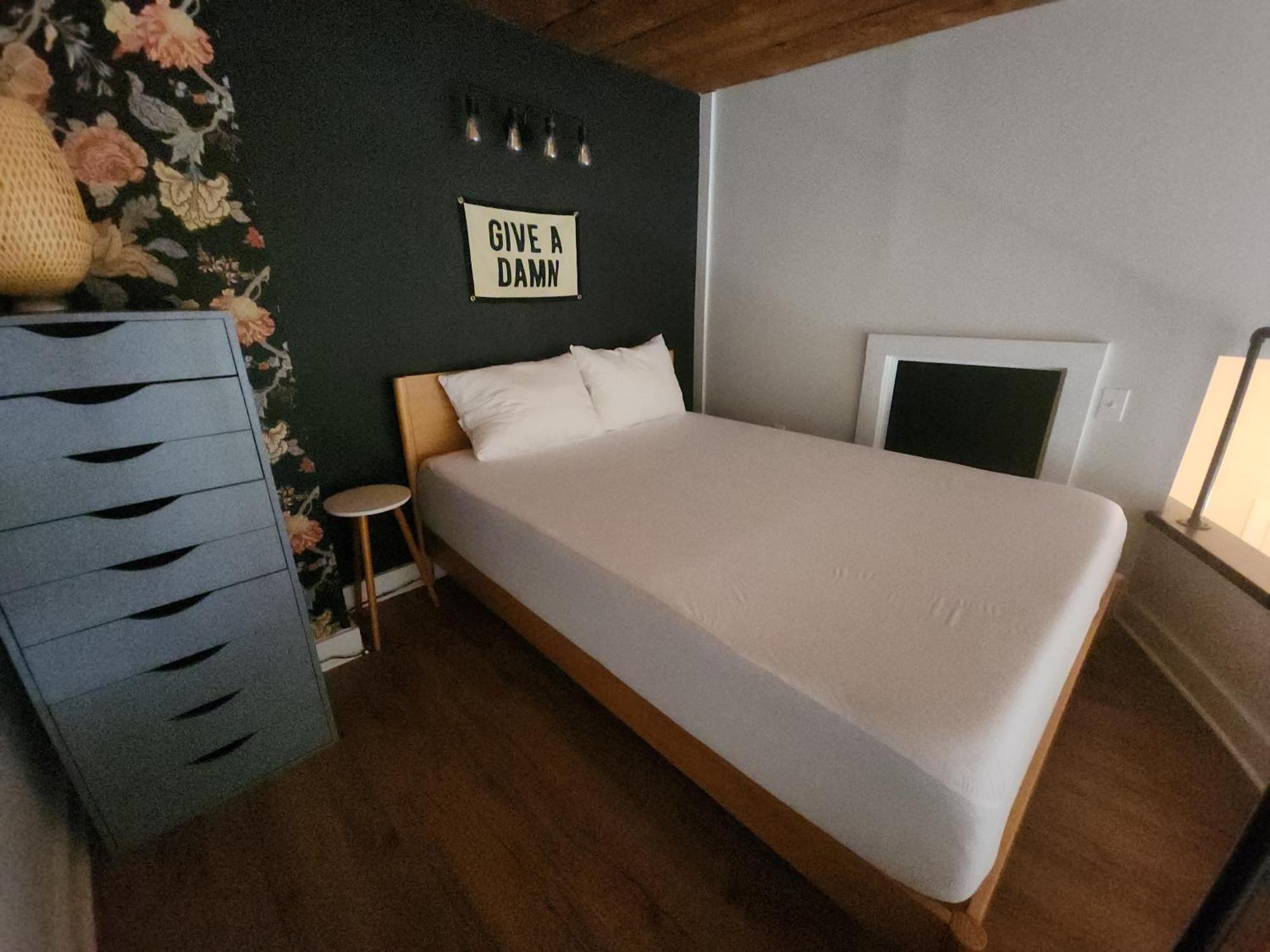 Cozy And Tranquil 1-bedroom With Wifi, Ac In Historic