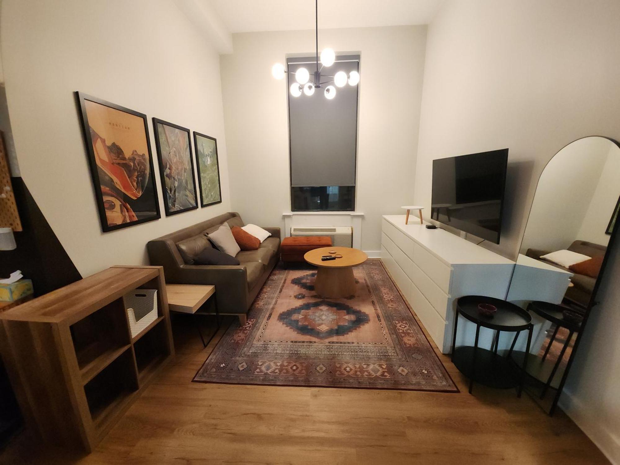 Cozy And Tranquil 1-bedroom With Wifi, Ac In Historic Apartment *