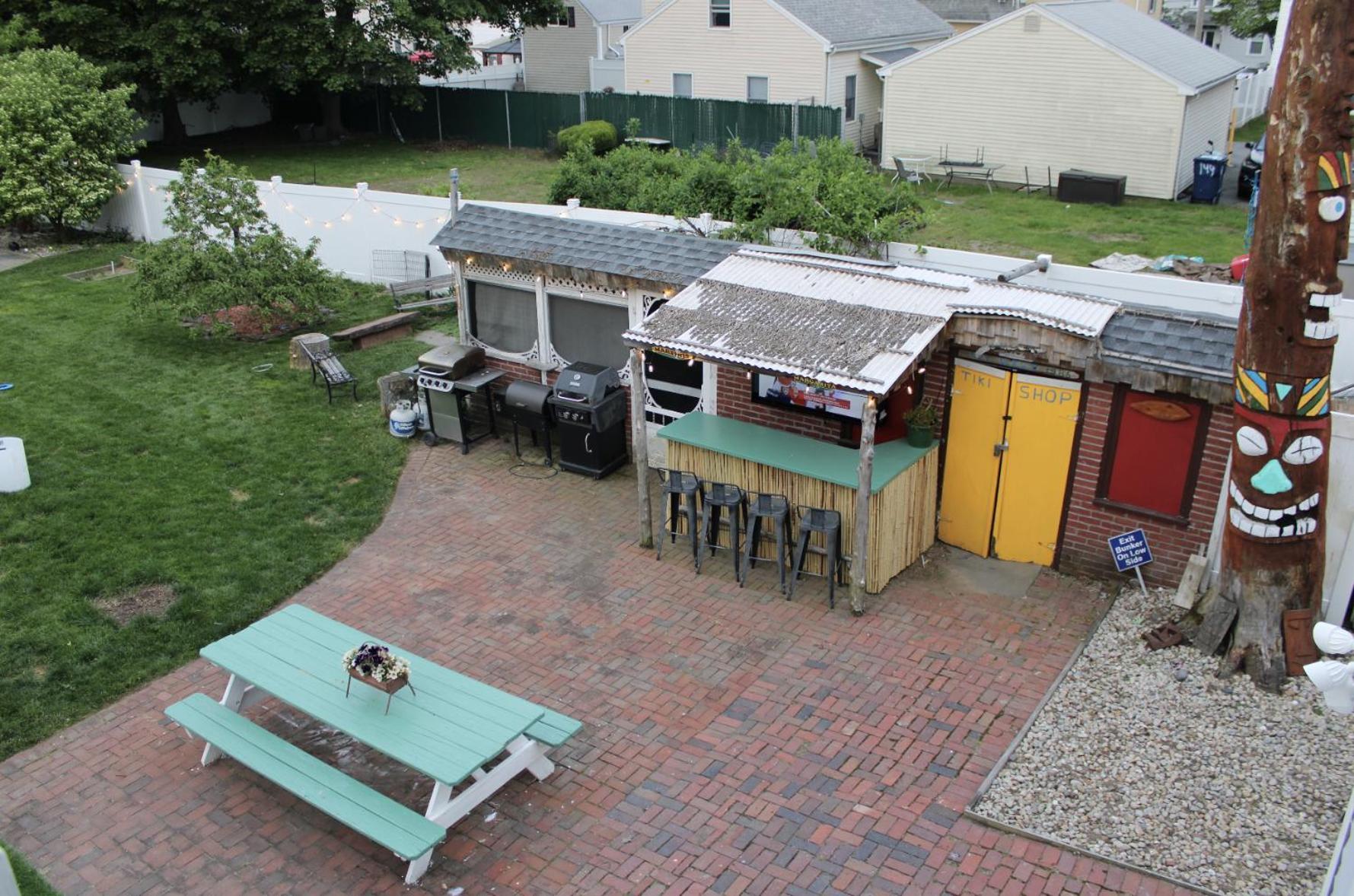 Witch Retreat With Tiki Bar In Downtown * Salem